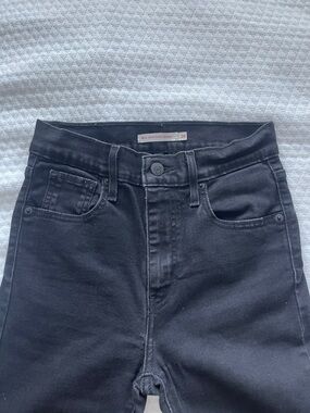 Levi’s High Rise Black Skinny Jeans